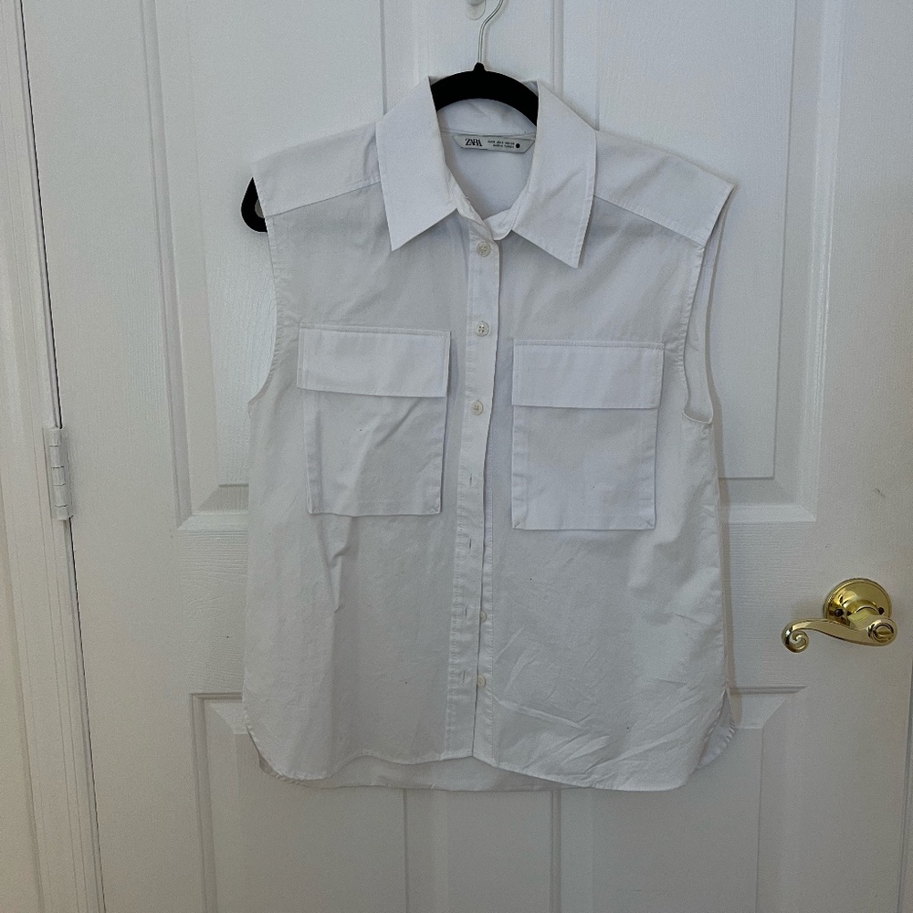 Zara White button down sleeveless